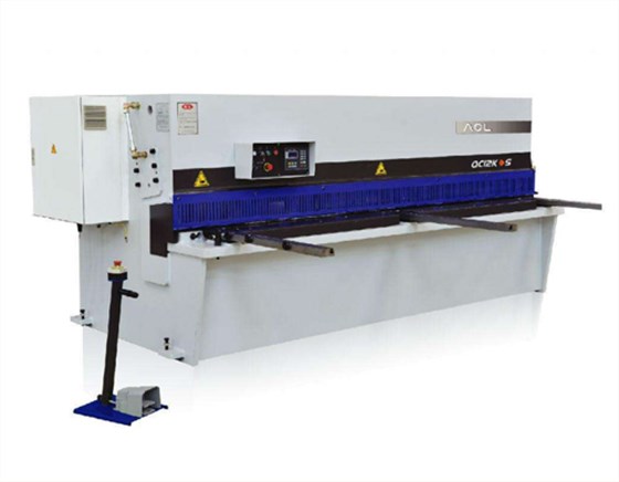 數控剪板機加工設備