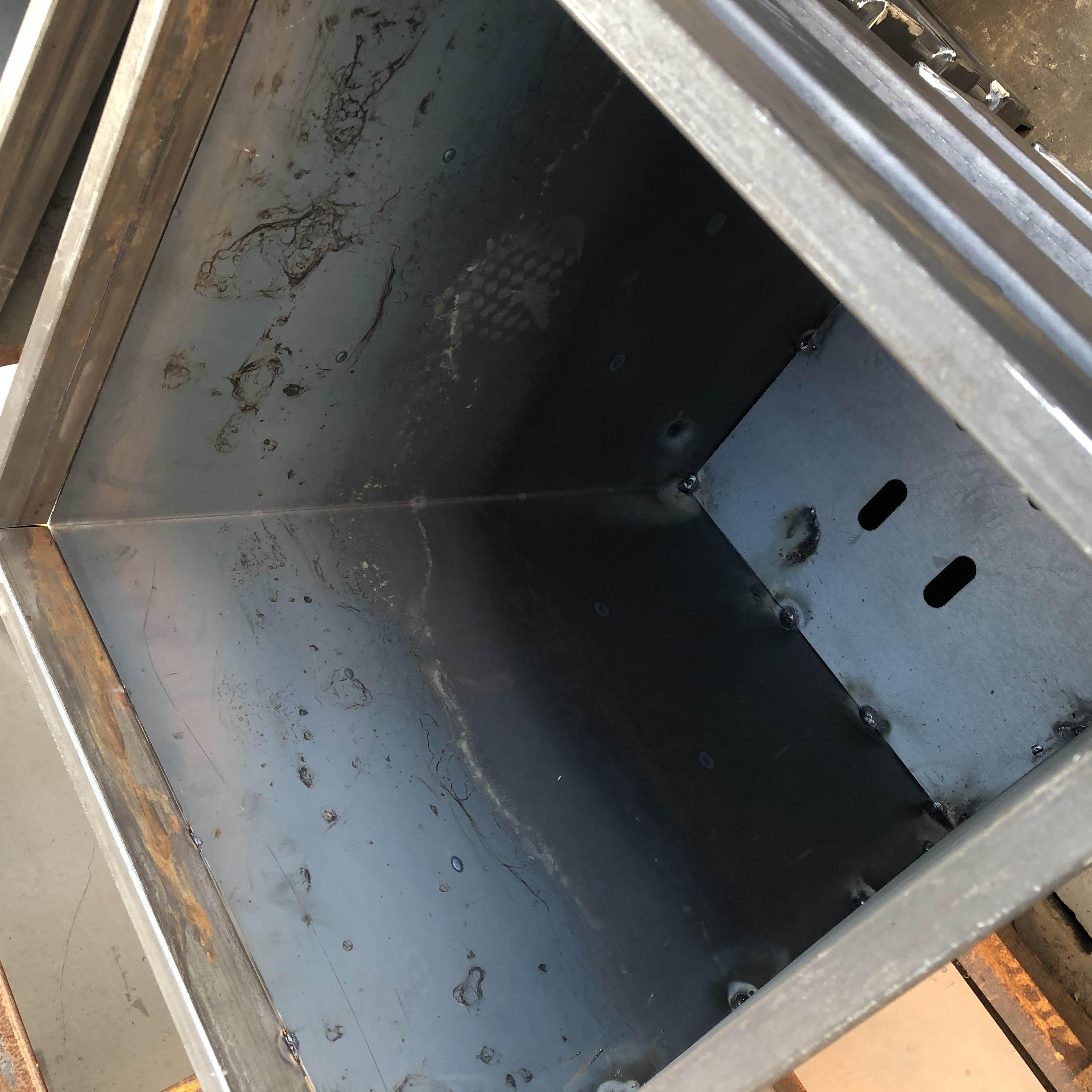 河岸花盆護(hù)欄