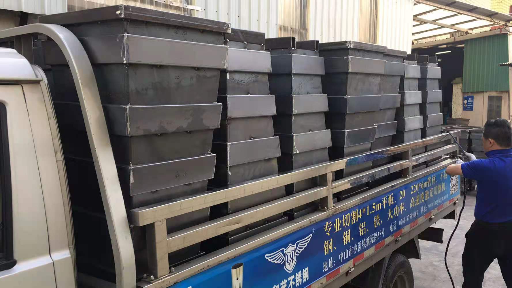 河岸花盆護(hù)欄